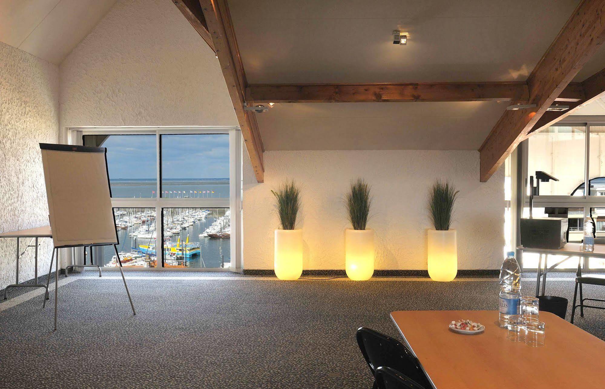 Hotel Le Nautic 阿卡雄 外观 照片